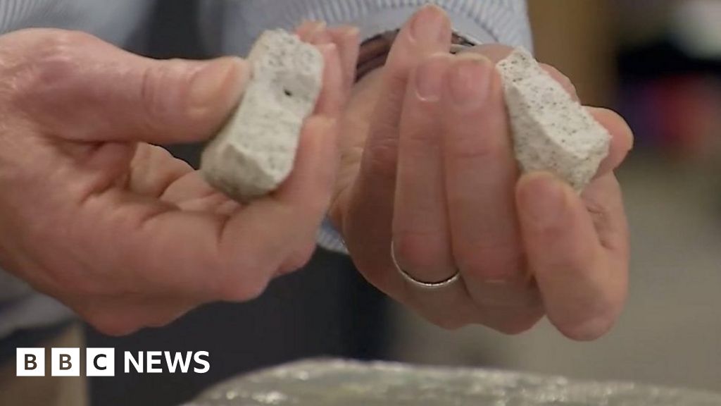 School closures: BBC correspondent explains why this concrete is dangerous