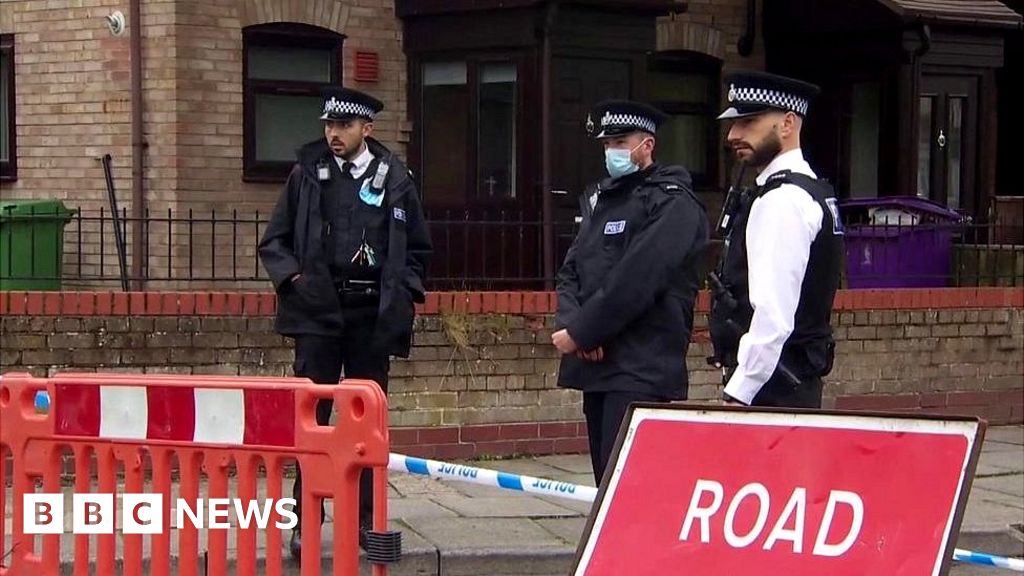 Woman With Knife Shot By Police In Liverpool Street Bbc News
