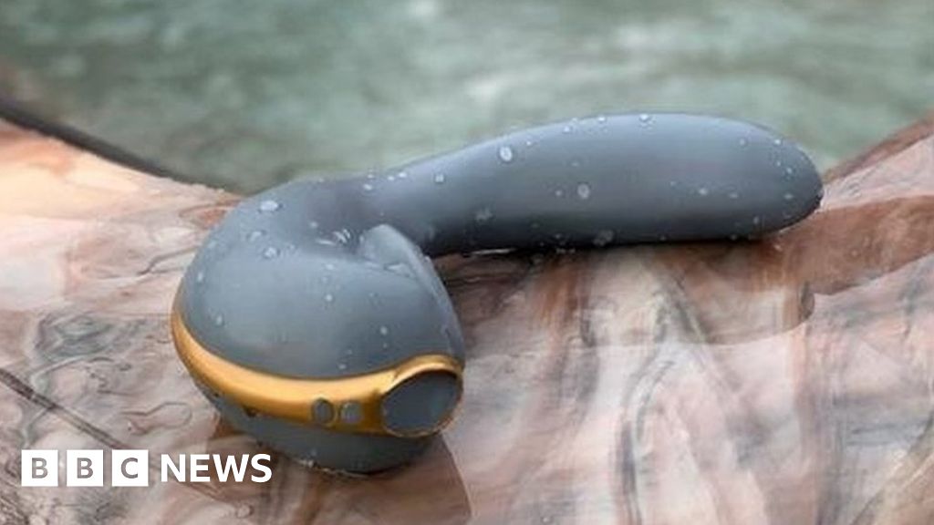 School Gerl Xxvdeo - CES 2019: 'Award-winning' sex toy for women withdrawn from show - BBC News