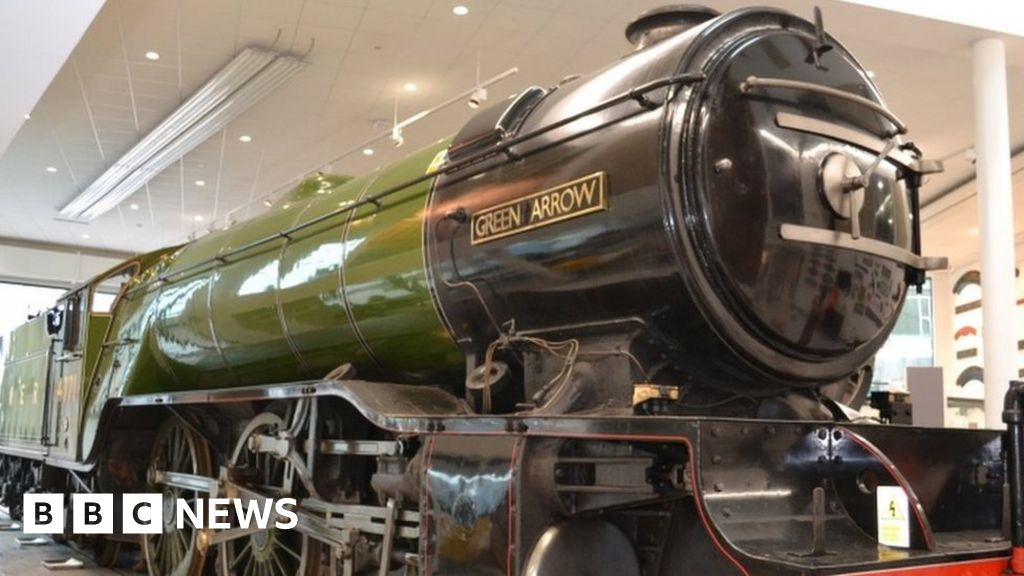 Green Arrow locomotive becomes Doncaster museum exhibit