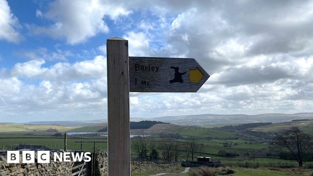 Pendle witches petition hits 10,000 signatures - BBC News