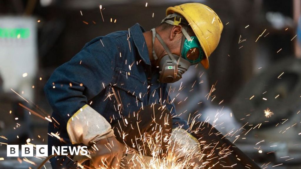 Coronavirus: China economy contracts amid zero-Covid policy