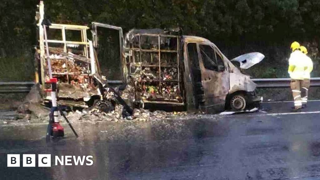 M3 closure after van fire near Winchester BBC News