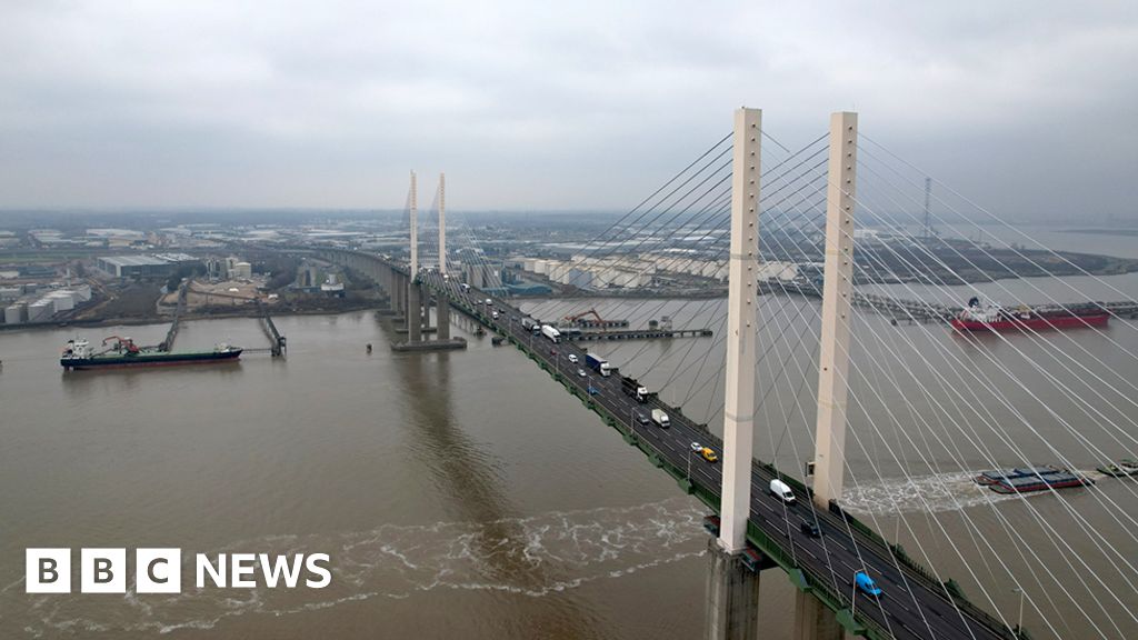 Just Stop Oil Climate change pair found guilty over Dartford