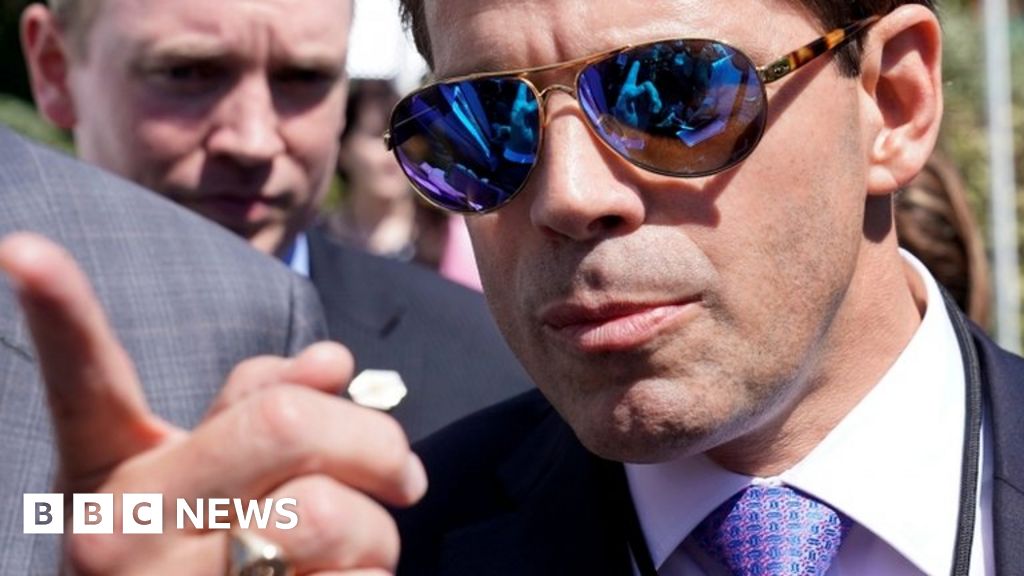 scaramucci-in-vulgar-tirade-against-white-house-colleague-priebus-bbc