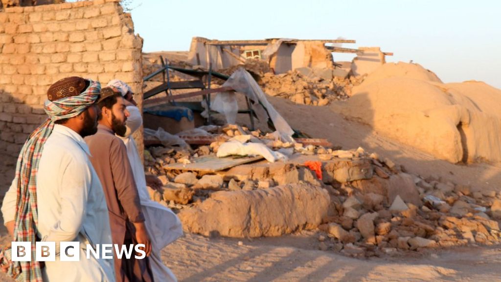 زلزال في أفغانستان: مئات القتلى في زلزال قوي