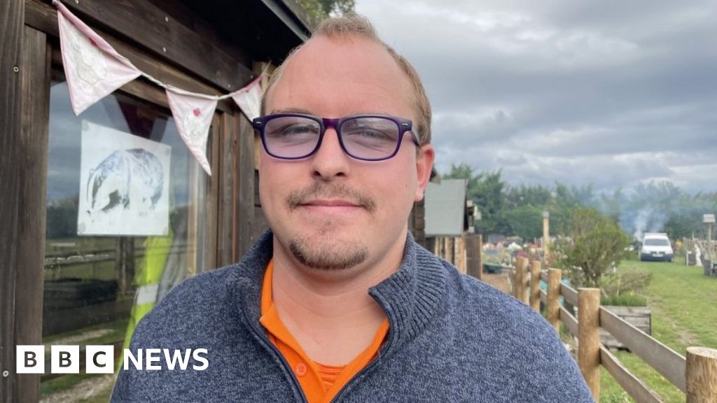 Kent County Council under fire over care leavers plan BBC News