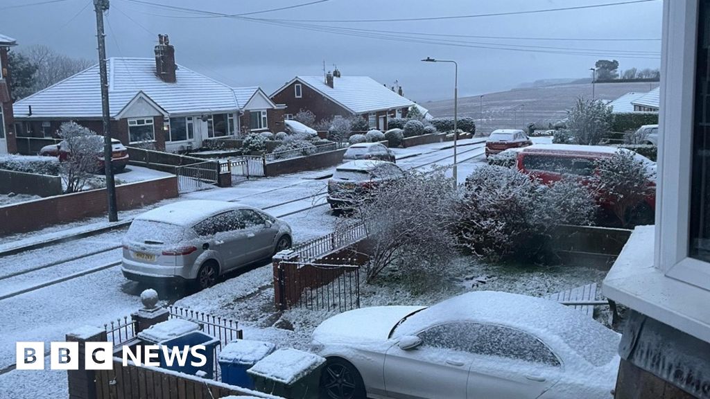 Cold temperatures in the UK drop to -8°C with snow and ice forecast