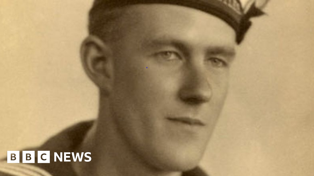 HMAS Sydney: DNA reveals identity of Australia's famous 'unknown sailor' -