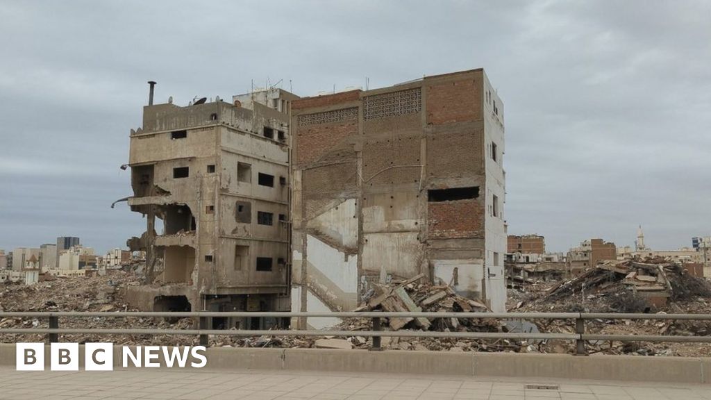 Jeddah demolitions provoke rare display of dissent in Saudi Arabia - BBC  News
