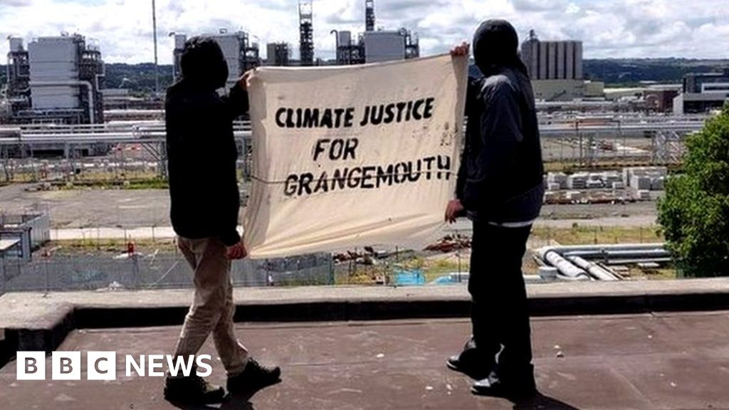 Climate activists arrested at Grangemouth oil refinery