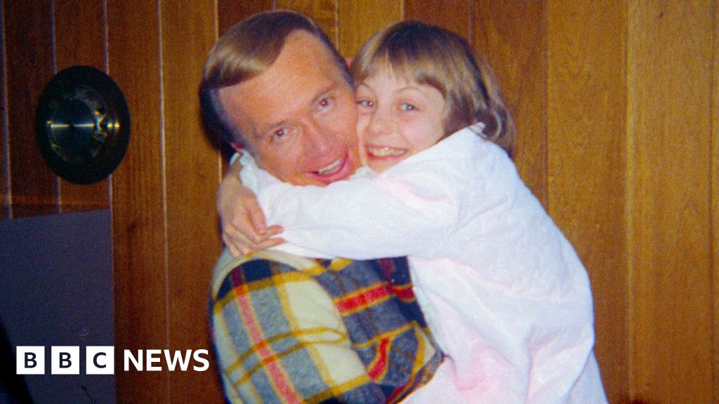 Jan Broberg: Abuser used alien conspiracy to control me - BBC News