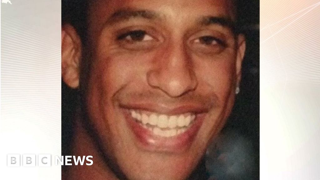 Tividale shooting Appeal to find 2008 'doorstep killer'