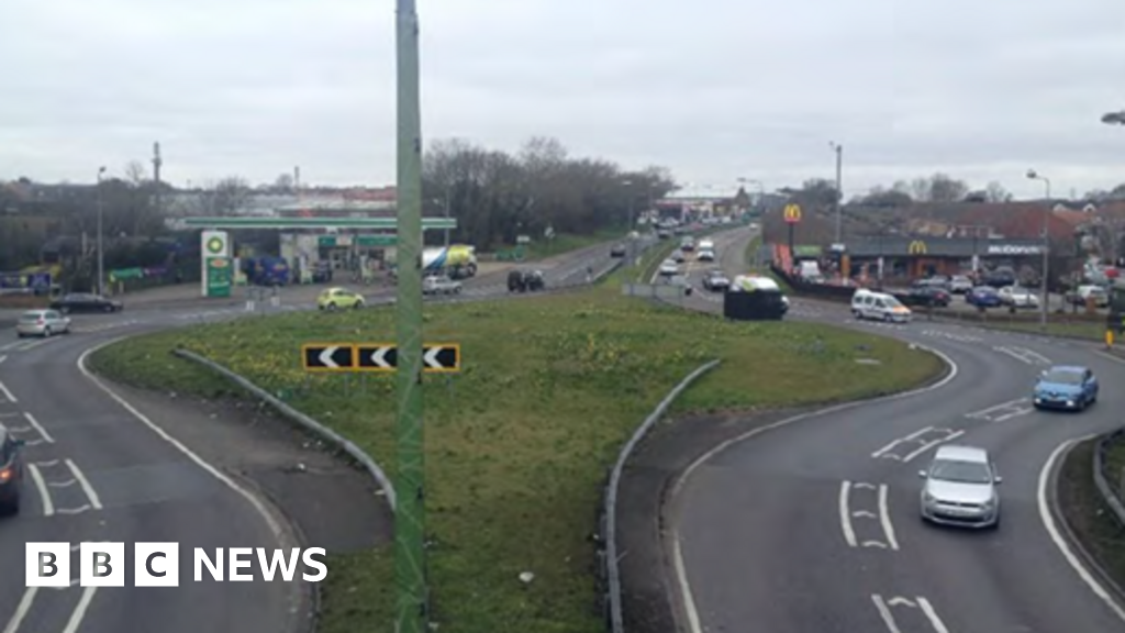 Essex bids for government cash for A127 upgrades at Basildon - BBC News