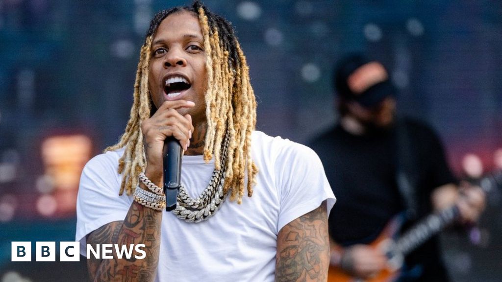 Lil Durk takes a break from the stage explosion
