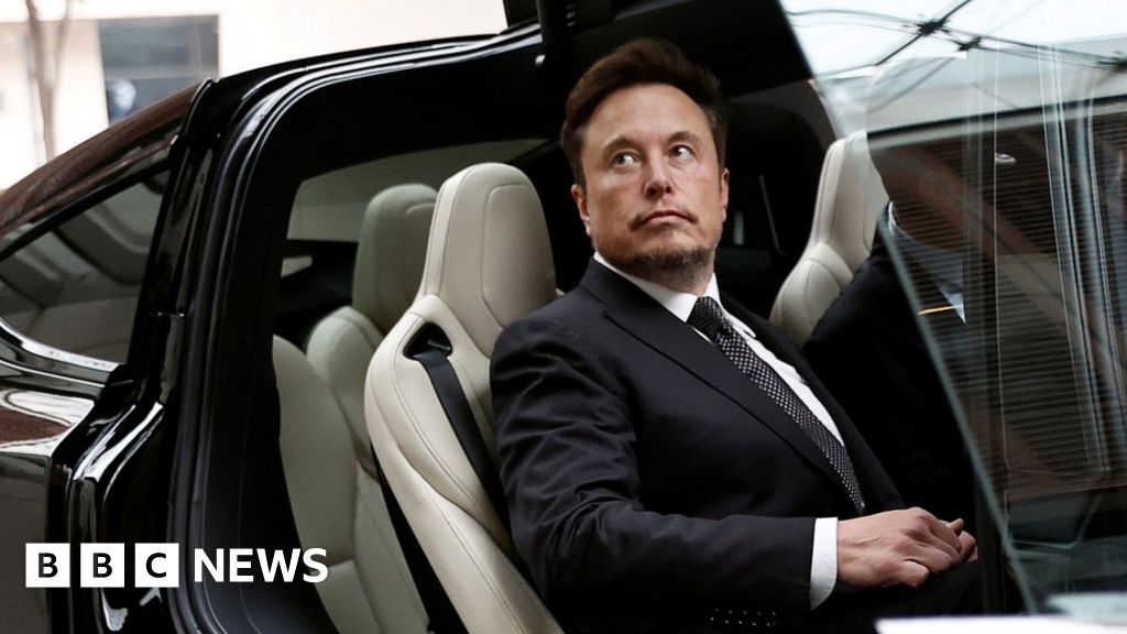 Elon Musk: Tesla boss on first China trip in over three years