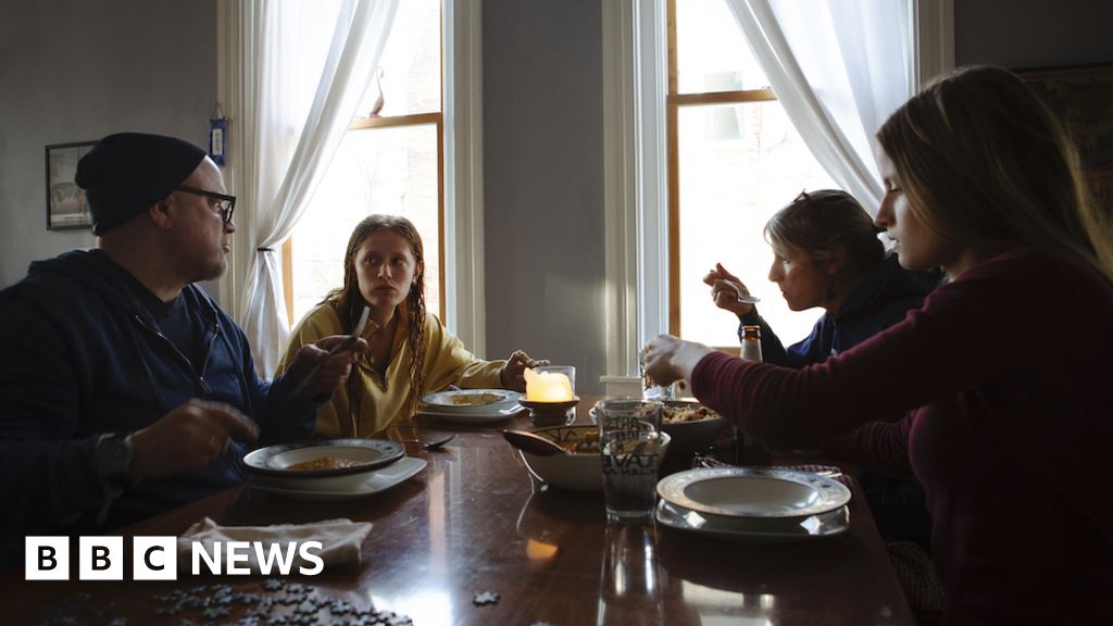 Coronavirus lockdown: life with my parents with a new house rules