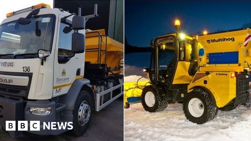 Comedy poll names town's new gritters - BBC News