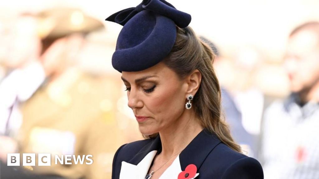 Princess Catherine pays tribute to war dead of Australia and New Zealand