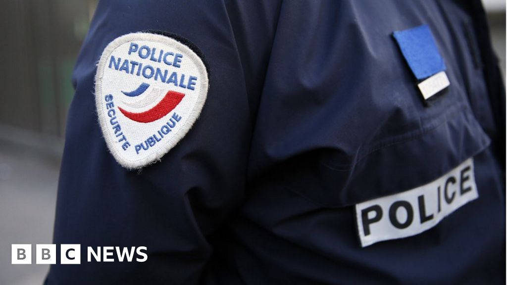 Paris Villejuif stabbings: Attacker shot dead after killing one and injuring others