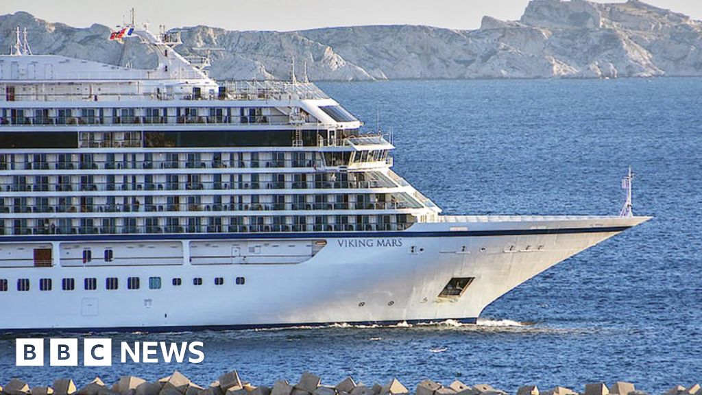 Man dies after fall from cruise ship at Port of Cromarty Firth