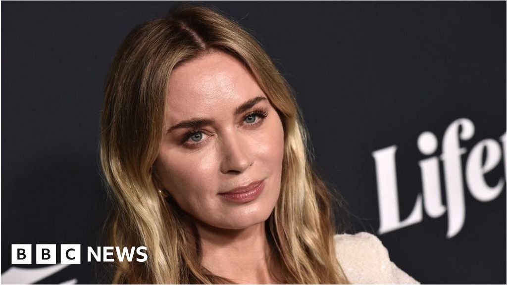 Emily Blunt: 'I want to make a movie about a stutterer'