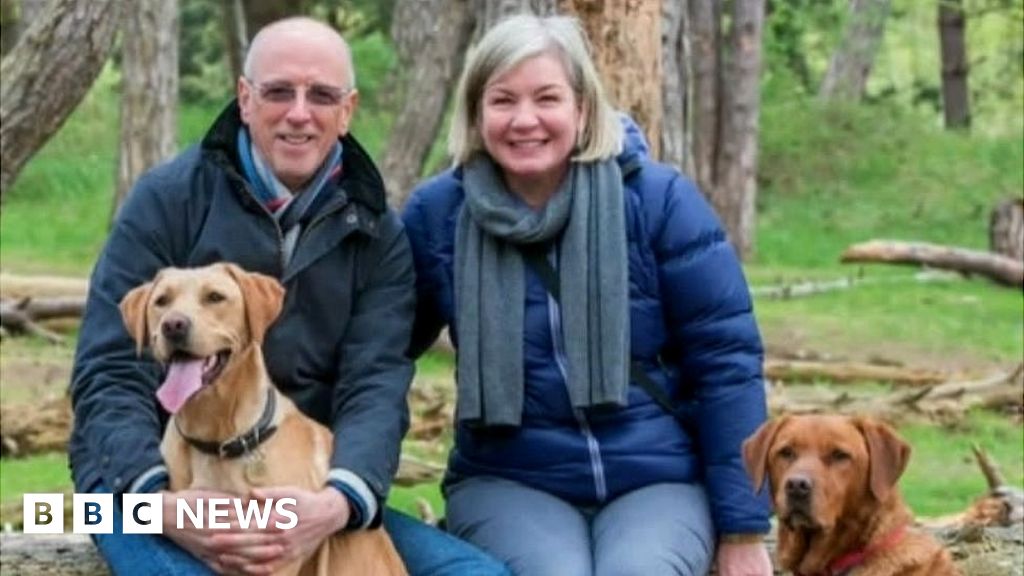 Man gives £1m to pancreatic cancer research in memory of wife BBC News