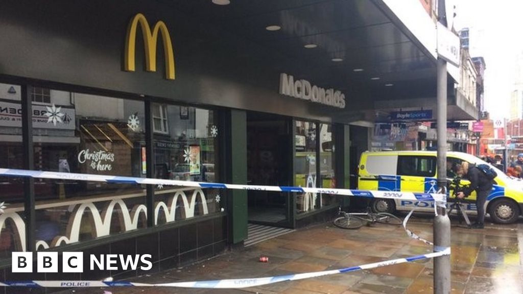 Boy Stabbed In Chest As Fight Spills Into Mcdonald S In Coventry