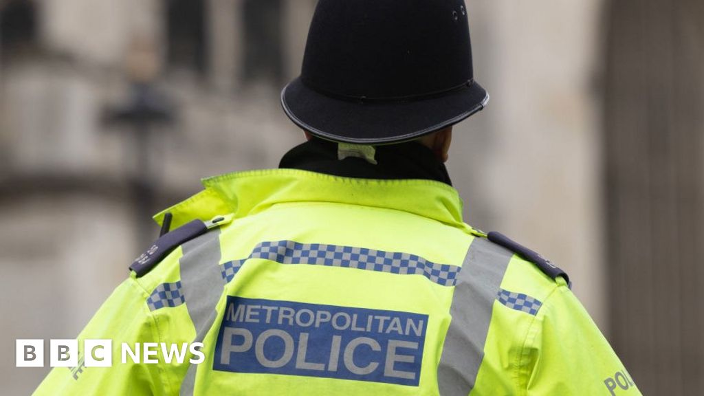 Met Police to attend fewer mental health calls