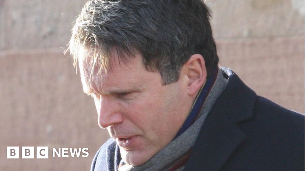 Edinburgh solicitor broke down in crash deaths interview - BBC News