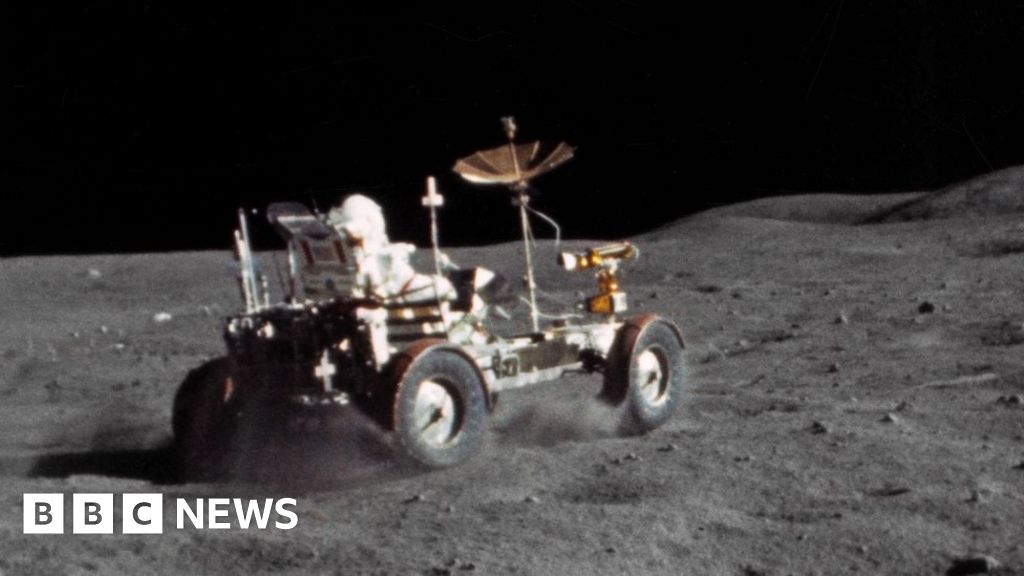 Charles Duke recalls driving on the Moon - BBC News