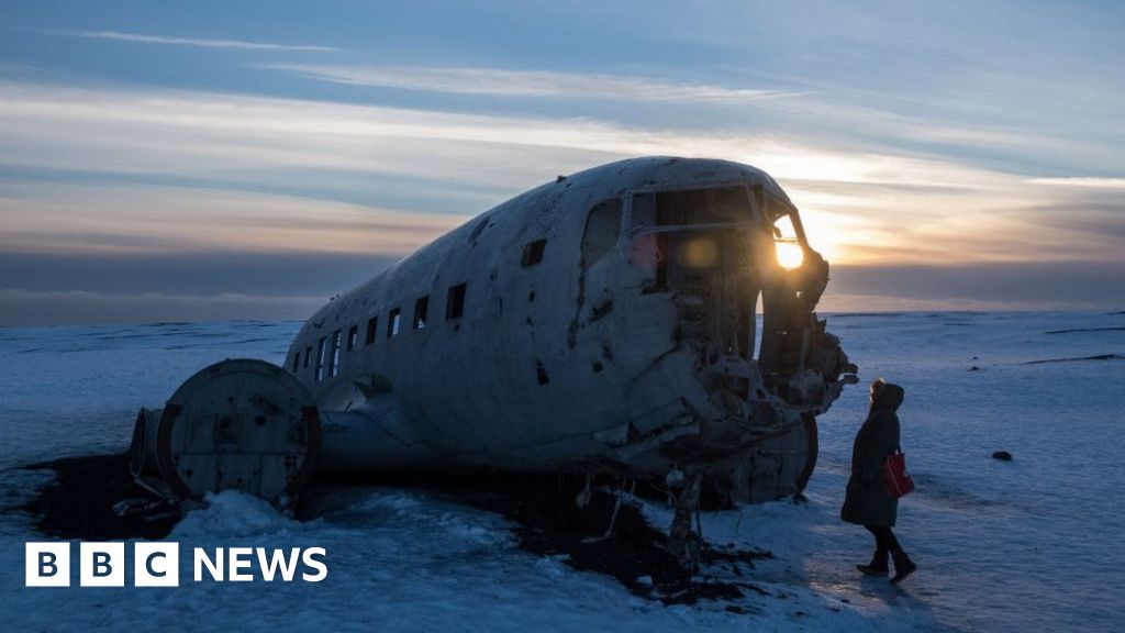 Chinese tourist plane found dead in 1973 on Island crash site