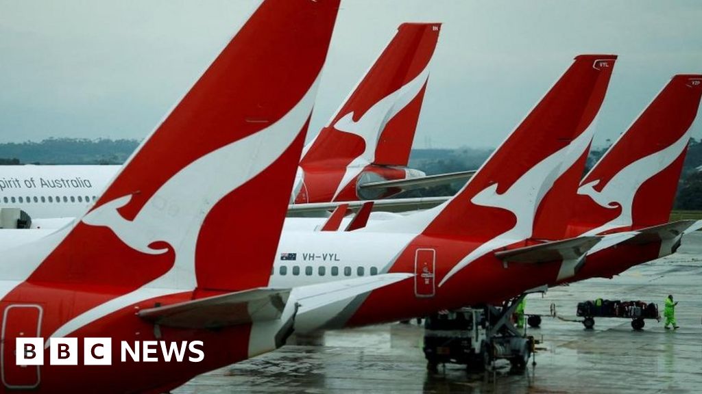Qantas illegally fired 1,700 workers at start of pandemic, court rules