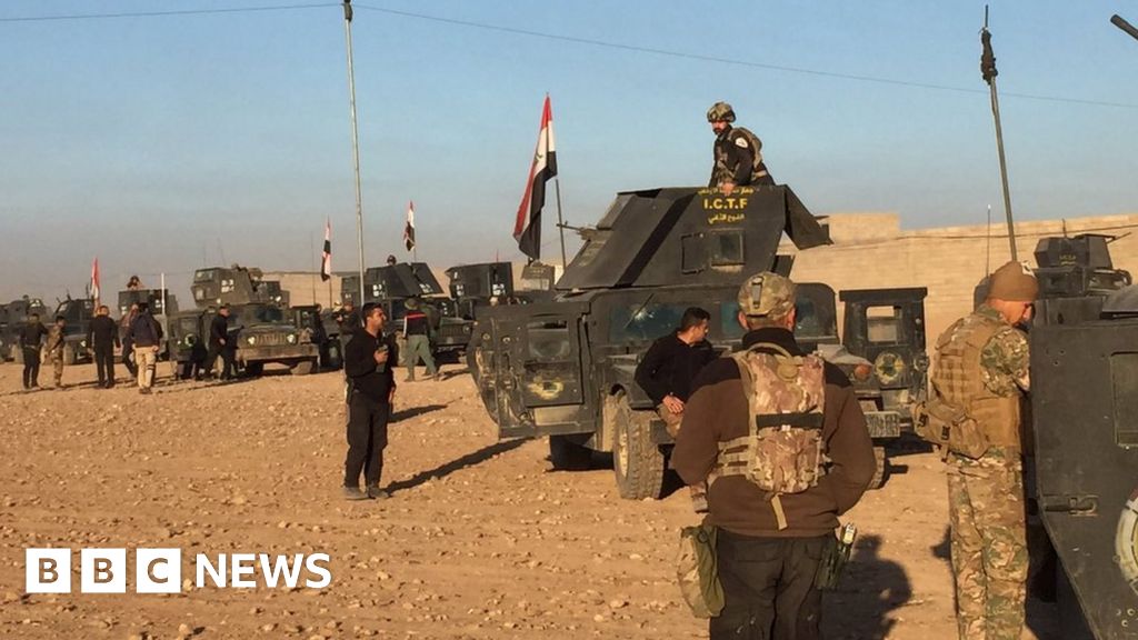 Mosul battle Iraqi army fights its way into new suburb BBC News