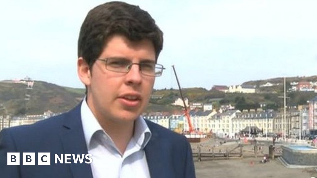 Cardiff council Huw Thomas is new Labour group leader BBC News