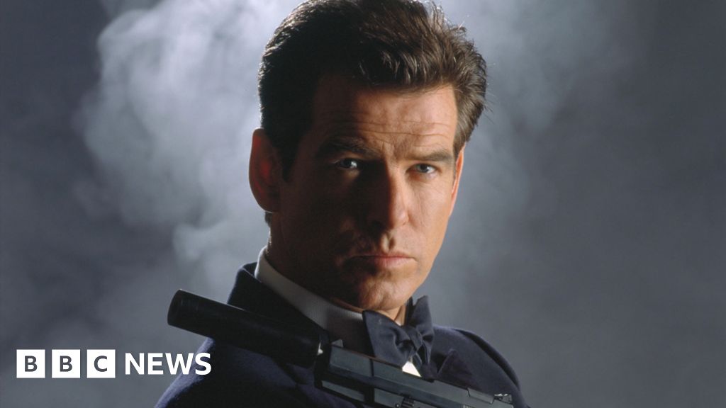 Next 007 should be a woman says Bond star