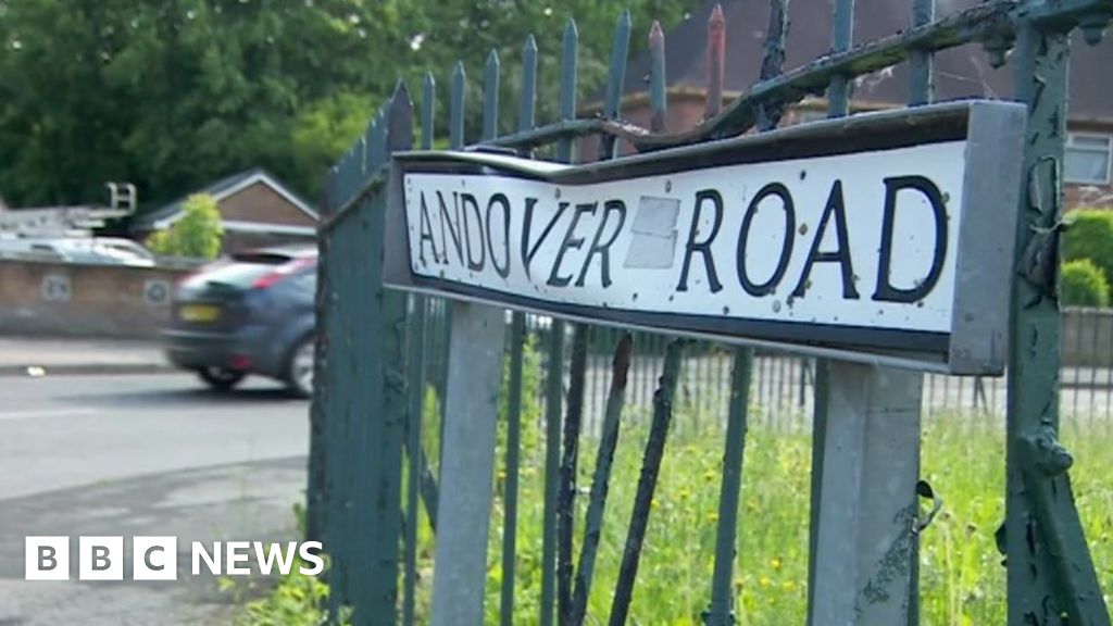 Nottingham Murder Inquiry Launched After Woman Dies In Hospital Bbc News