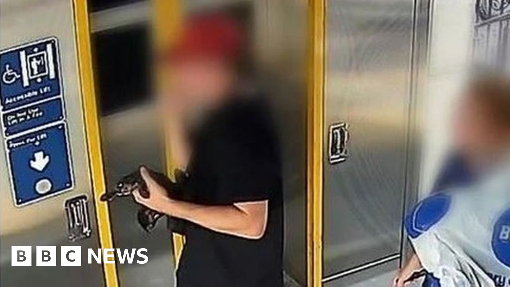 Dziobak w pociągu wywołuje obławę australijskiej policji