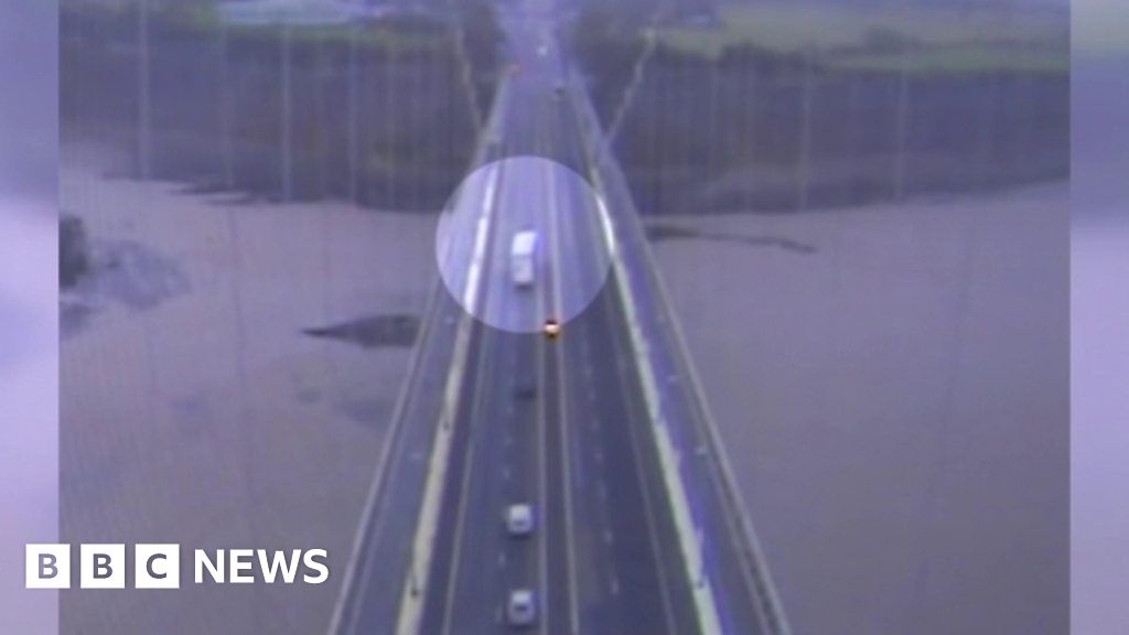 Severn bridge, the truck caught on CCTV, how it's gone with the wind