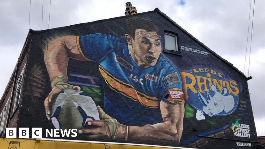 kevin-sinfield-leeds-rhinos-legend-s-headingley-mural-unveiled-bbc-news