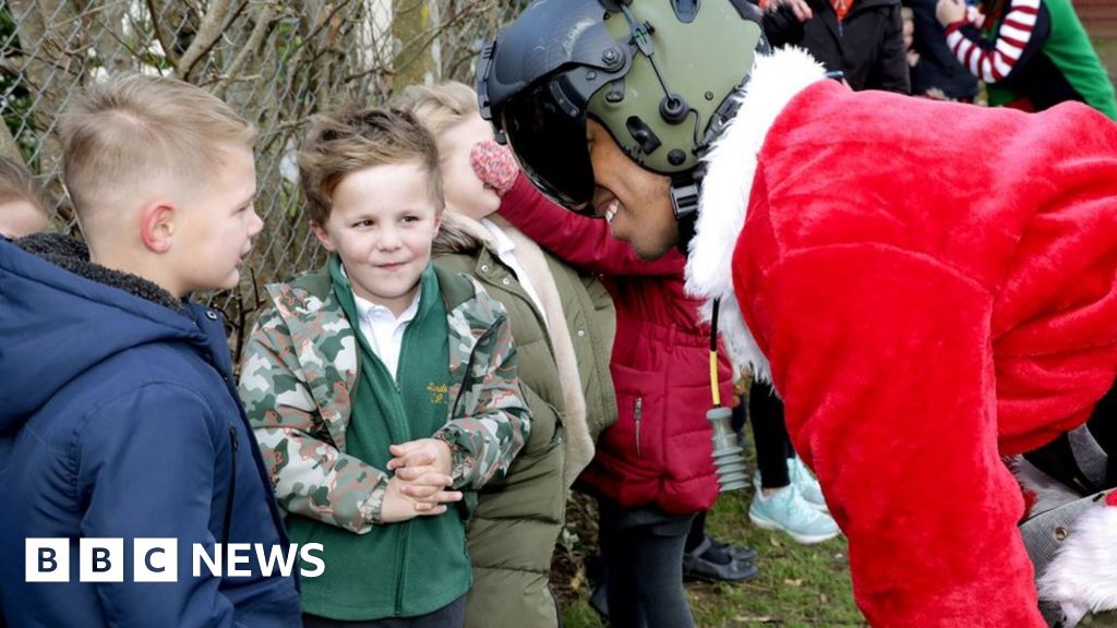 RNAS Culdrose pays Cornish schools festive visits 