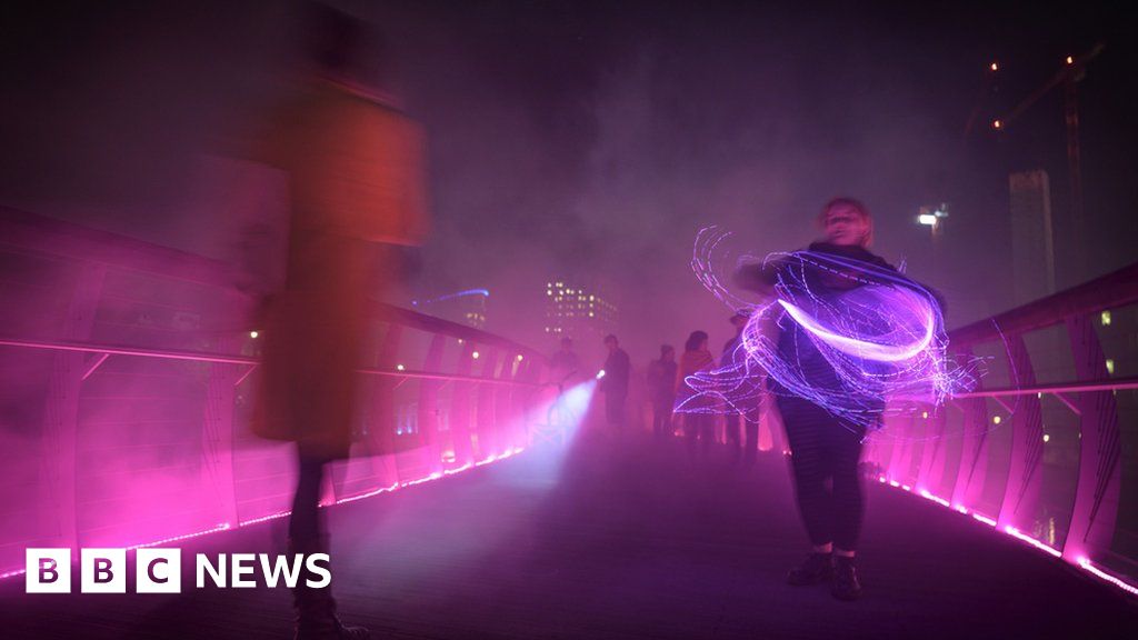 Bristol Light Festival City lit by interactive lights BBC News