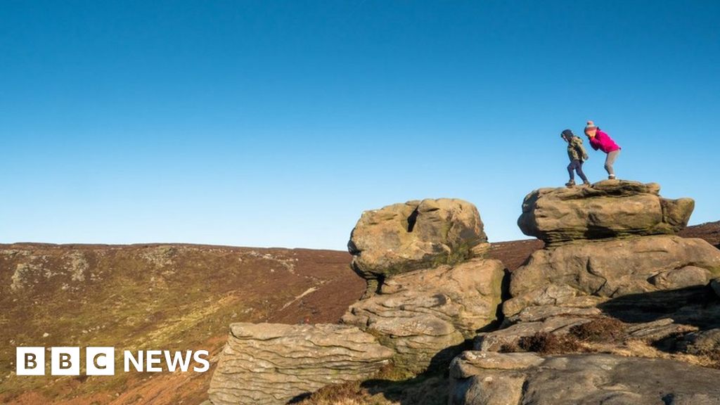 Kinder Scout: Nature reserve that saw 'mass trespass' extended