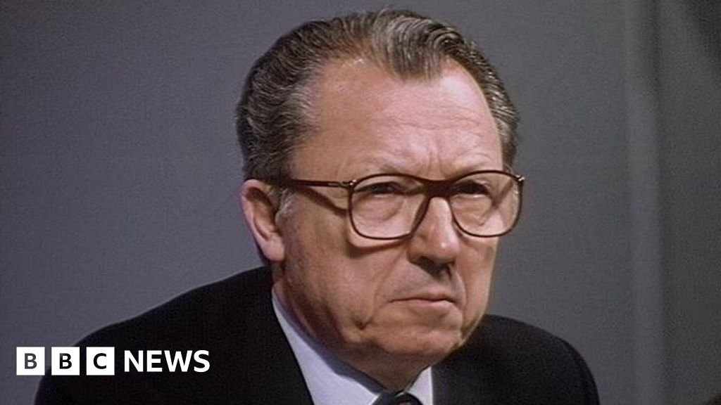 Former European Commission President Jacques Delors dies at 98