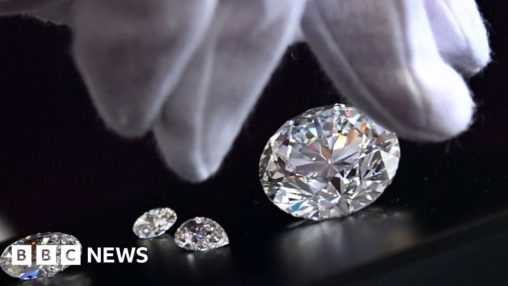 G7: UK to ban Russian diamonds in Ukraine war sanctions