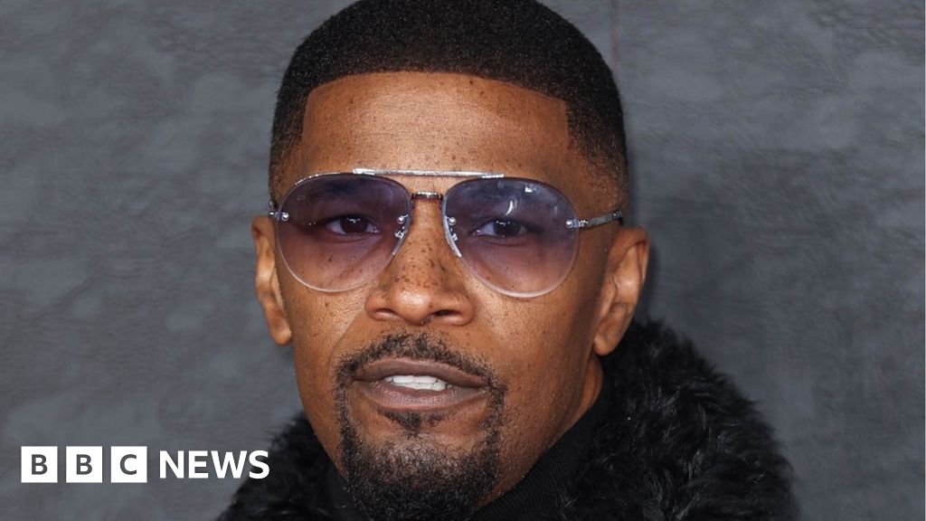 Jamie Foxx sigue en el hospital una semana después de su ingreso