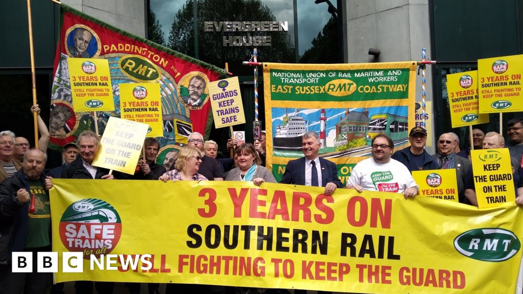 Rmt Southern Protest Marks Rail Disputes Third Year Bbc News