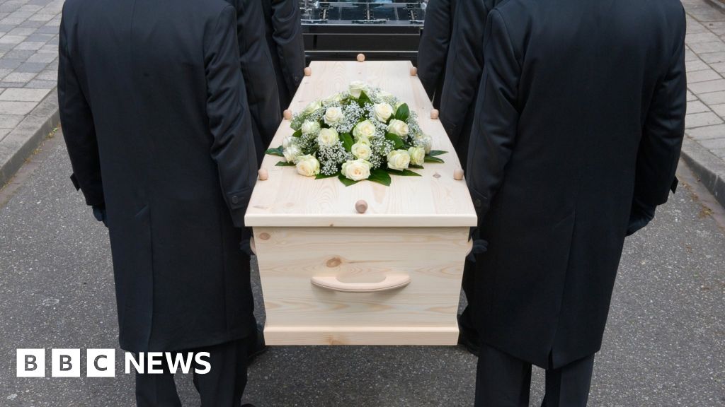 Eco-friendly coffin claims banned by advertising watchdog