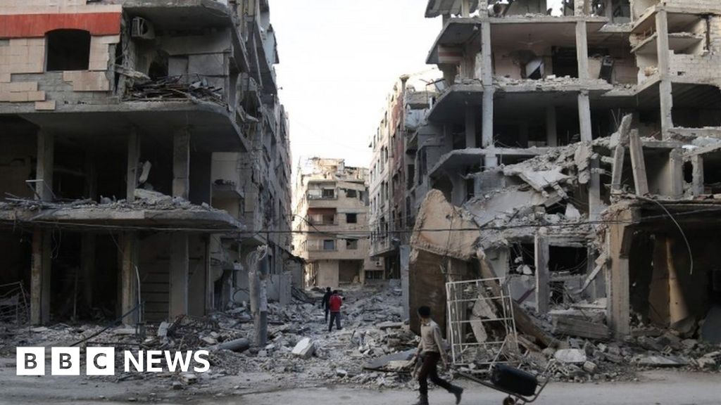 Syria War Pro Assad Forces Recapture 10 Of Eastern Ghouta Monitors Say Bbc News