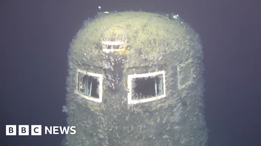 Russian Arctic submarine wreck leaks radiation BBC News